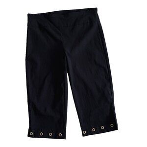 Attyre High Rise Grommet City Shorts 6/8